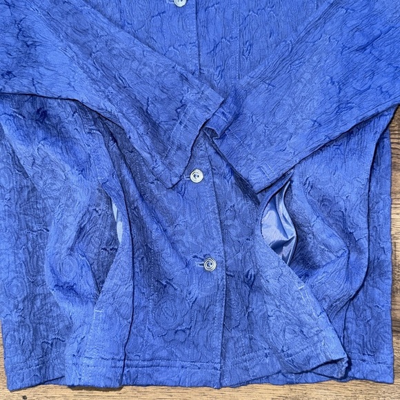 TANJAY Navy Textured Button-Down Jacket - Picture 7 of 8